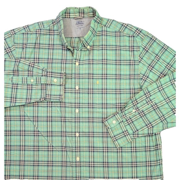 IZOD Other - IZOD Saltwater Shirt Men XL Blue Plaid Button Down Preppy Relaxed Classic